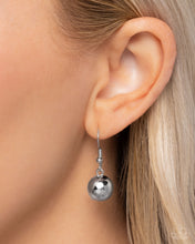 Load image into Gallery viewer, Powerhouse Push - Black Paparazzi Accessories