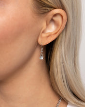 Load image into Gallery viewer, Valuable Valor - Red Paparazzi Accessories