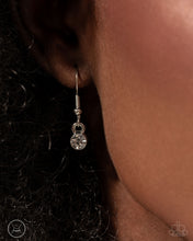 Load image into Gallery viewer, Buckingham Bow - Pink Paparazzi Accessories