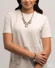 Load image into Gallery viewer, Pearly Pact - Complete Look Paparazzi Accessories