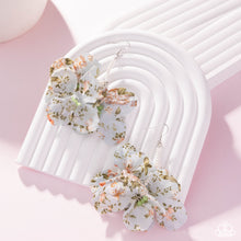 Load image into Gallery viewer, Flourishing Fantasia - Green Paparazzi Accessories