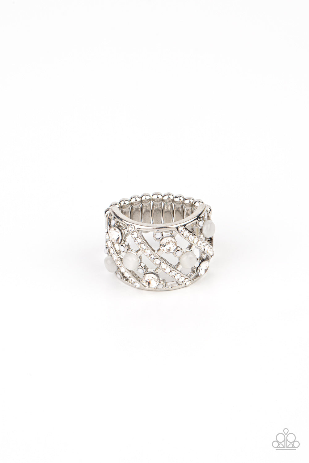 âBubbles for Brunch - White Paparazzi Accessories