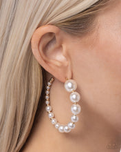 Load image into Gallery viewer, Candidate Class - Gold Paparazzi Accessories
