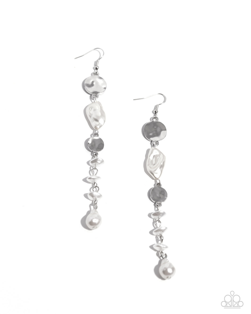 Cosmopolitan Chic - White Paparazzi Accessories