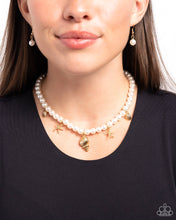 Load image into Gallery viewer, Beachcomber Beauty - Gold Paparazzi Accessories
