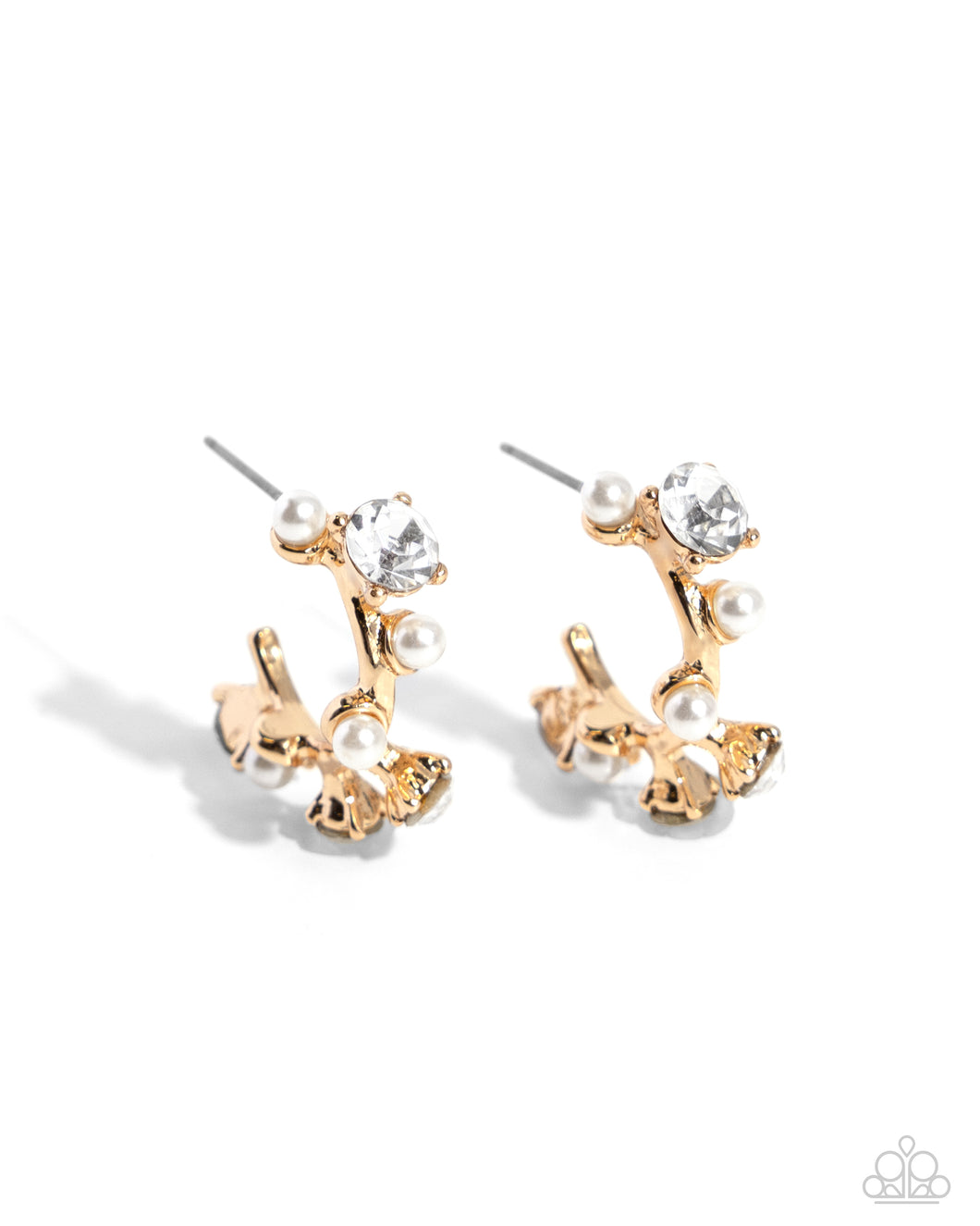 Dazzling Daydream - Gold Paparazzi Accessories