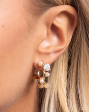 Load image into Gallery viewer, Dazzling Daydream - Gold Paparazzi Accessories
