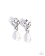 Load image into Gallery viewer, Pearly Promenade - White Paparazzi Accessories
