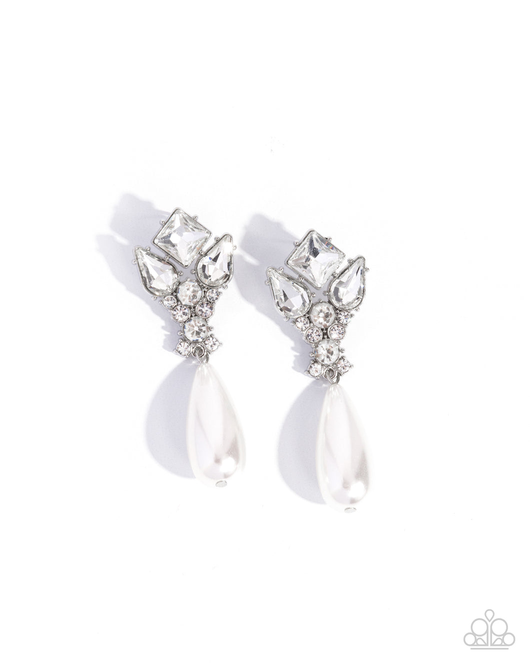 Pearly Promenade - White Paparazzi Accessories