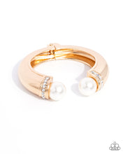 Load image into Gallery viewer, Breathtaking Balance - Gold Paparazzi Accessories
