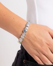 Load image into Gallery viewer, Faint-Hearted Fashion - Green Paparazzi Accessories
