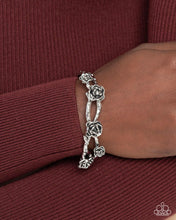 Load image into Gallery viewer, Complete Look Paparazzi Accessories
