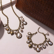 Load image into Gallery viewer, Pearly Pact - Complete Look Paparazzi Accessories
