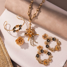 Load image into Gallery viewer, Glimpses of Malibu - Complete Trend Blend Paparazzi Accessories 0125
