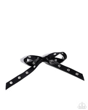 Load image into Gallery viewer, Generous Grommets - Black Paparazzi Accessories
