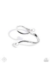 Load image into Gallery viewer, Effulgent Exemplar - White Paparazzi Accessories
