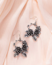 Load image into Gallery viewer, Wanderlust Wreath - Silver Paparazzi Accessories
