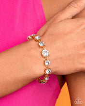 Load image into Gallery viewer, Sizable Shimmer - Gold Paparazzi Accessories
