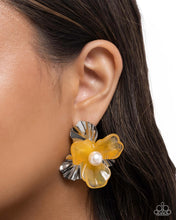Load image into Gallery viewer, Frank Flowers - Yellow
