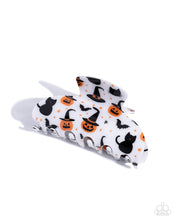 Load image into Gallery viewer, Spooky Style - Multi Paparazzi Accessories
