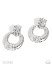 Load image into Gallery viewer, Fiercely 5th Avenue - Complete Look Paparazzi Accessories 0526
