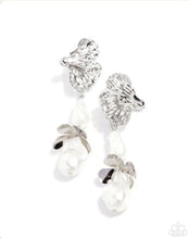Load image into Gallery viewer, Profound Pearls White Paparazzi Accessories
