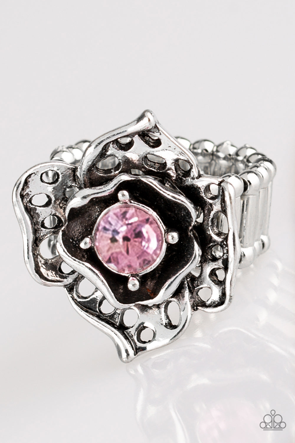 Glowing Gardens - Pink Paparazzi Accessories