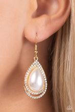 Load image into Gallery viewer, Effortless Elegance - Gold Paparazzi Accessories

