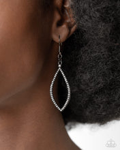 Load image into Gallery viewer, Twinkly Treat - Black Paparazzi Accessories

