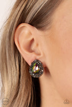 Load image into Gallery viewer, Haute Happy Hour - Multi Paparazzi Accessories
