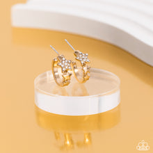 Load image into Gallery viewer, Starfish Showpiece - Gold Paparazzi Accessories
