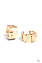 Load image into Gallery viewer, Setting the STAR High - Gold Paparazzi Accessories
